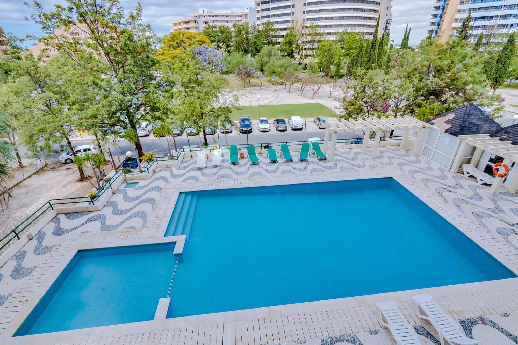 Talia - Pool City Center - Виламура Экстерьер фото